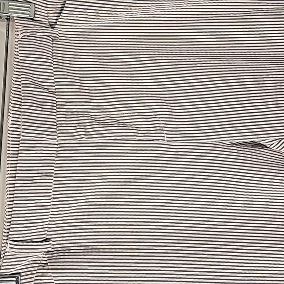 CHARTER CLUB, Y2K Womens Newport slim crop searsucker pants. Gray/white. SIZE 12 - Picture 3 of 15